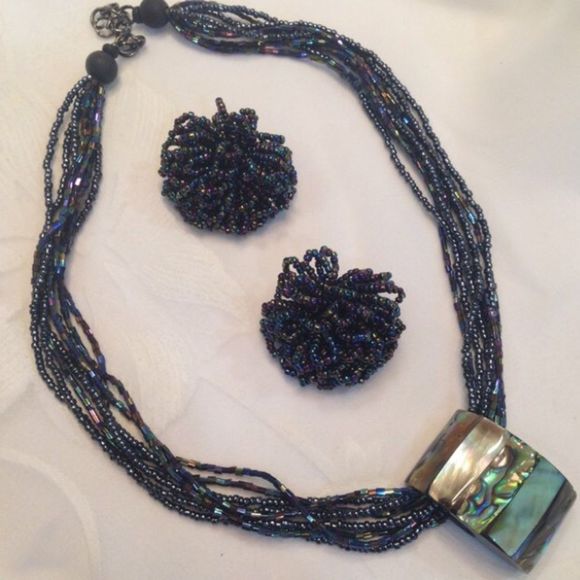 Vintage Seed Bead And Mother Of Pearl Demi Parure - Picture 5 of 5